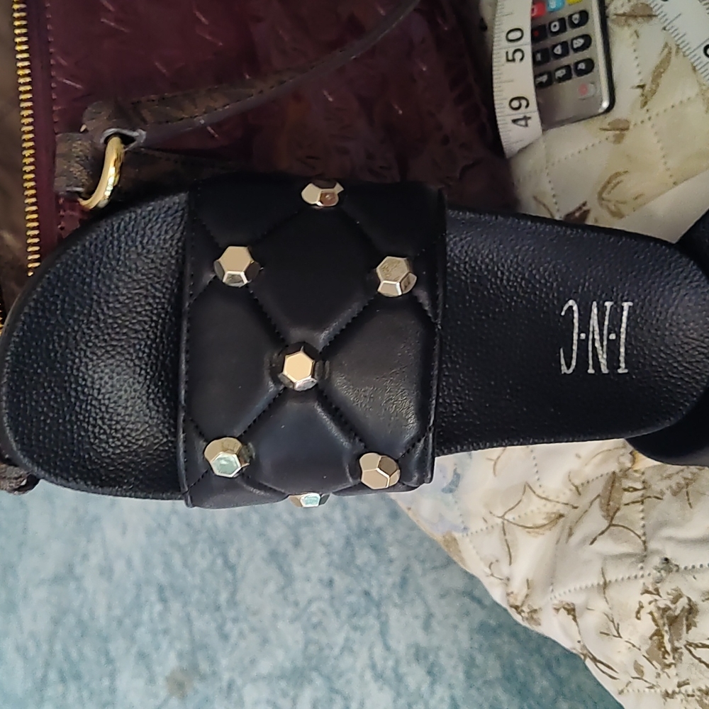 Sandal - Picture 5 of 8